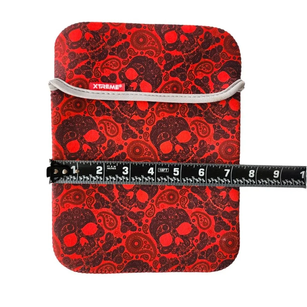 Xtreme Reversible Neoprene Case for iPad 2 and the new iPad.